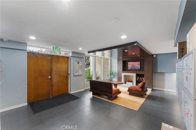 125 N Allen, Pasadena, CA 91106