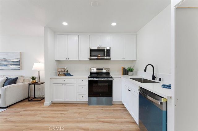 125 N Allen, Pasadena, CA 91106