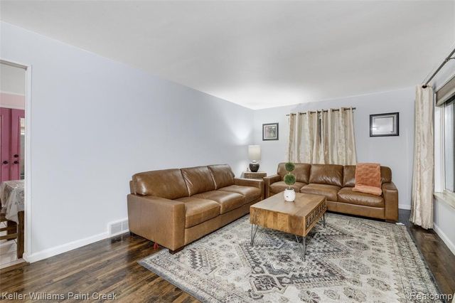 29143 Dover Avenue, Warren, MI 48088