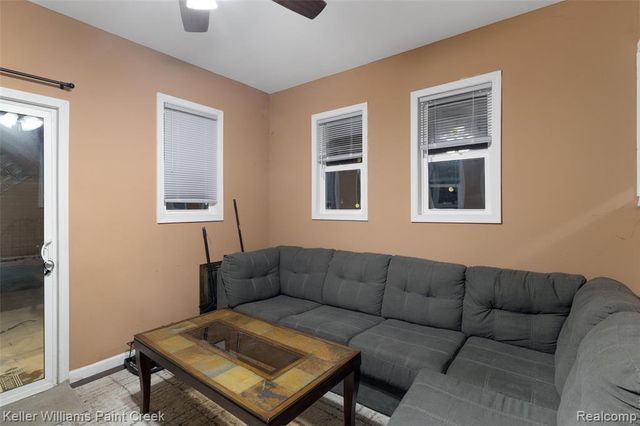 29143 Dover Avenue, Warren, MI 48088