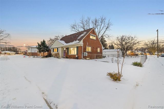 29143 Dover Avenue, Warren, MI 48088