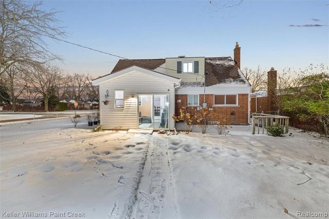 29143 Dover Avenue, Warren, MI 48088