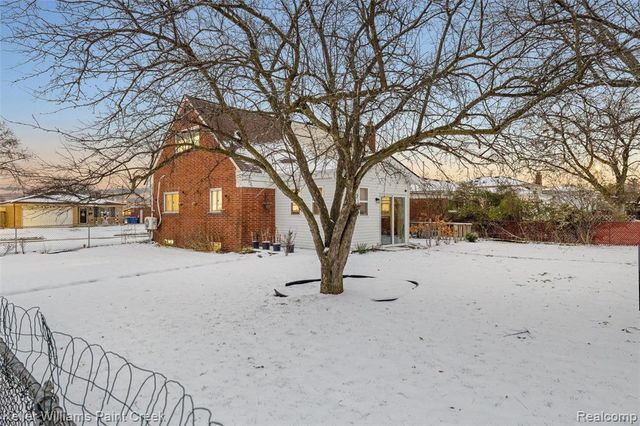 29143 Dover Avenue, Warren, MI 48088