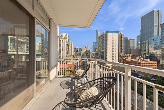 330 W Grand Avenue 1101, Chicago, IL 60654