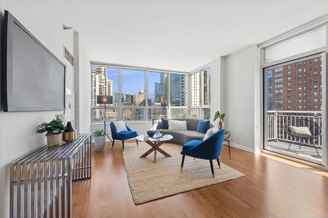 330 W Grand Avenue 1101, Chicago, IL 60654