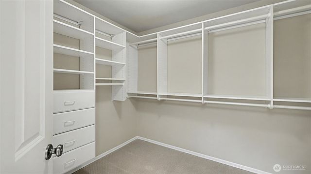 24608 SE 2nd Place, Sammamish, WA 98074
