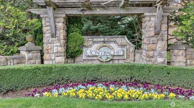24608 SE 2nd Place, Sammamish, WA 98074