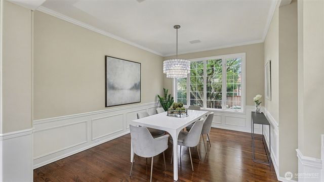 24608 SE 2nd Place, Sammamish, WA 98074