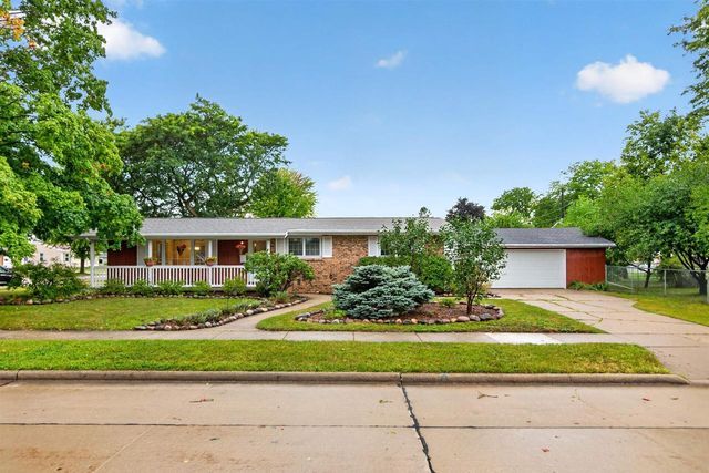 1135 WINDSOR STREET, Oshkosh, WI 54902