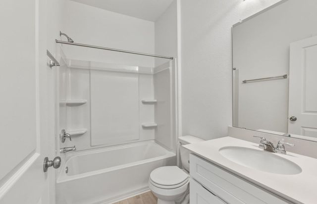 100 Eagle valley DR, Elgin, TX 78621