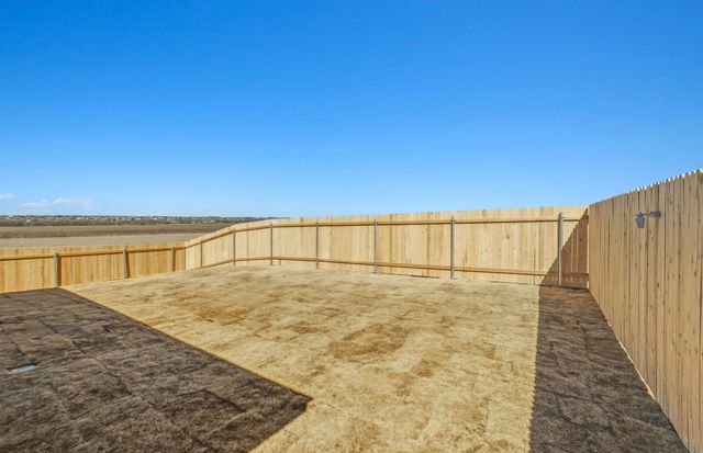 100 Eagle valley DR, Elgin, TX 78621