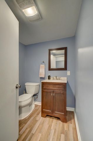 1742 Nevada Avenue E, Saint Paul, MN 55106