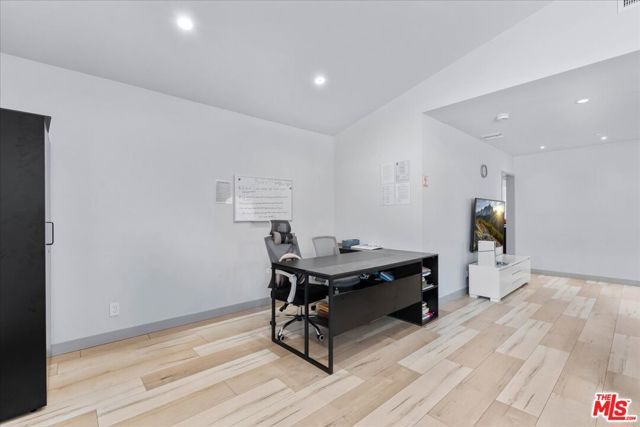 1213 S California Avenue, Monrovia, CA 91016