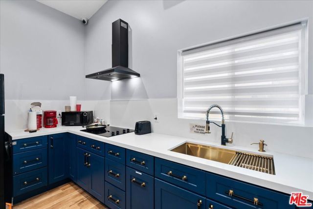 1213 S California Avenue, Monrovia, CA 91016