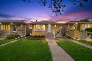 6055 W 64th Street, Chicago, IL 60638