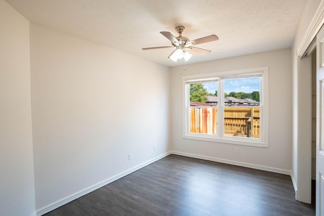 4135 E Autumn Court, Springfield, MO 65802