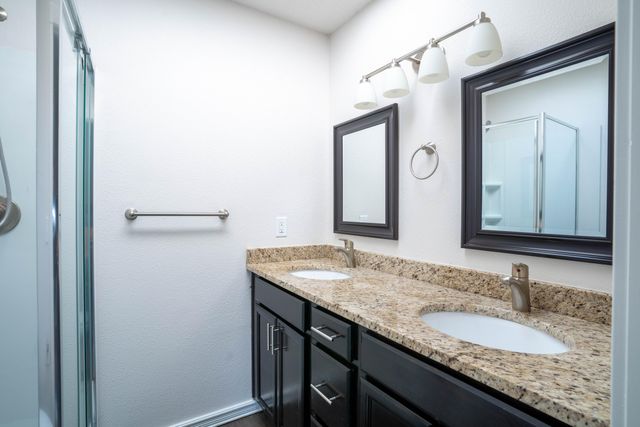 4135 E Autumn Court, Springfield, MO 65802