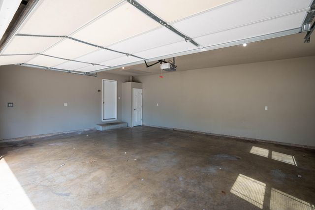 4135 E Autumn Court, Springfield, MO 65802