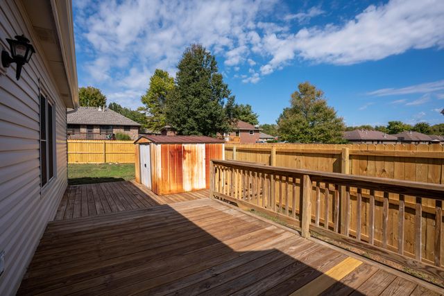 4135 E Autumn Court, Springfield, MO 65802