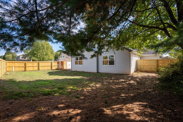 4135 E Autumn Court, Springfield, MO 65802