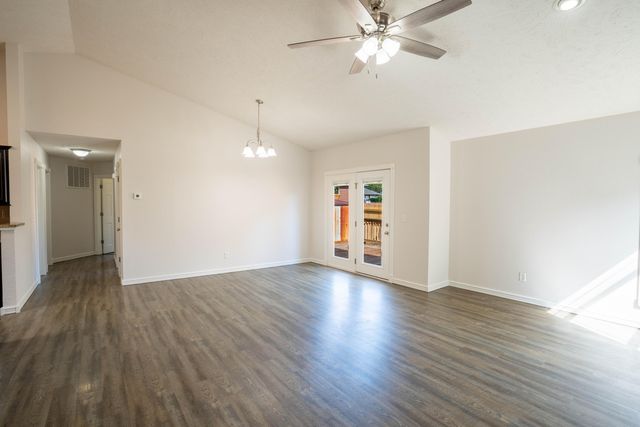 4135 E Autumn Court, Springfield, MO 65802