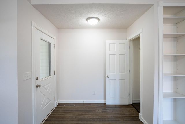 4135 E Autumn Court, Springfield, MO 65802