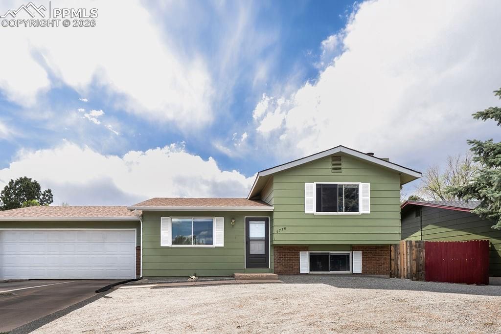 6730 Goldfield Drive, Colorado Springs, CO 80911