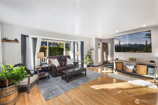 13015 183rd AVE SE, Snohomish, WA 98290