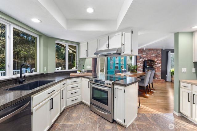 13015 183rd AVE SE, Snohomish, WA 98290