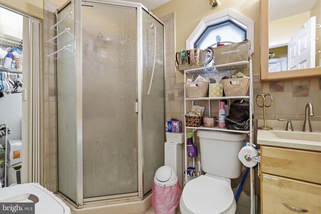 12 GRIDIRON RD, Levittown, PA 19057