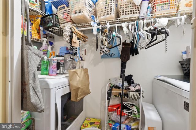 12 GRIDIRON RD, Levittown, PA 19057