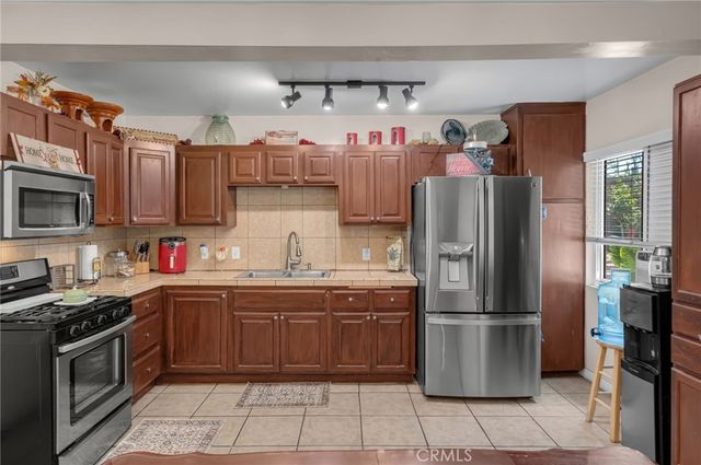 394 S Eucalyptus, Rialto, CA 92376