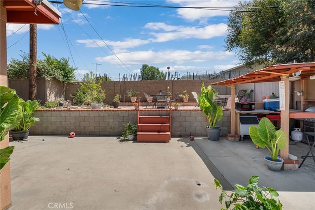 394 S Eucalyptus, Rialto, CA 92376