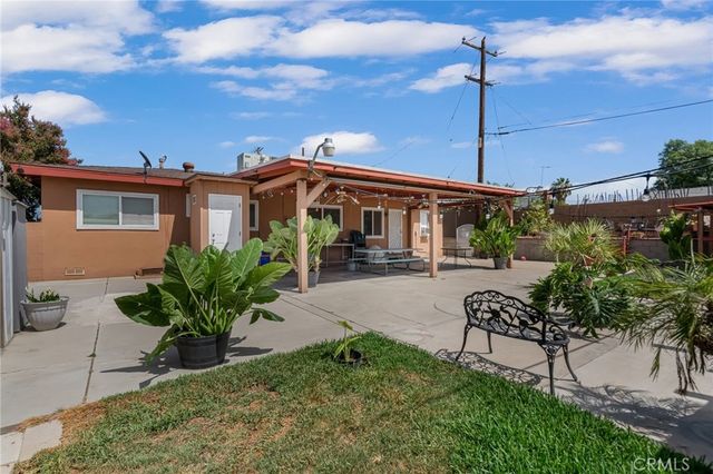 394 S Eucalyptus, Rialto, CA 92376