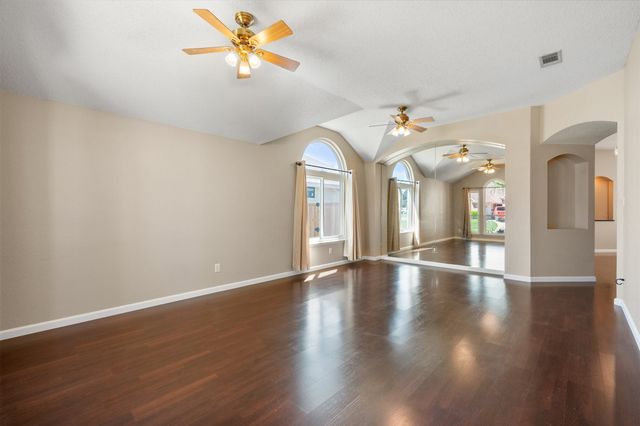 1202 Angel Fire Lane, Arlington, TX 76001