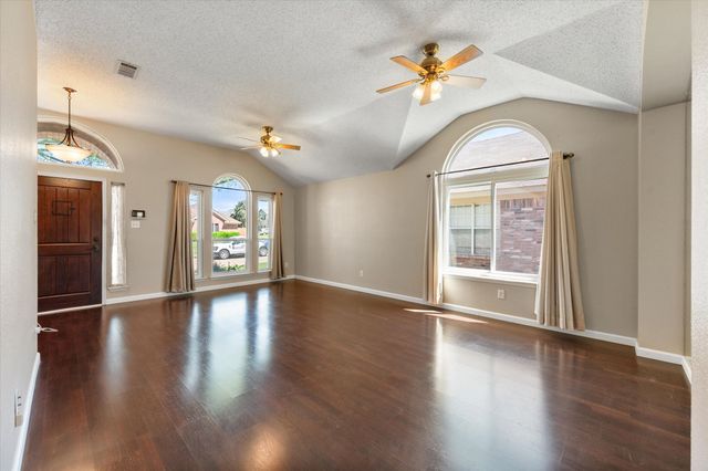 1202 Angel Fire Lane, Arlington, TX 76001