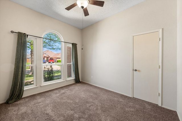 1202 Angel Fire Lane, Arlington, TX 76001