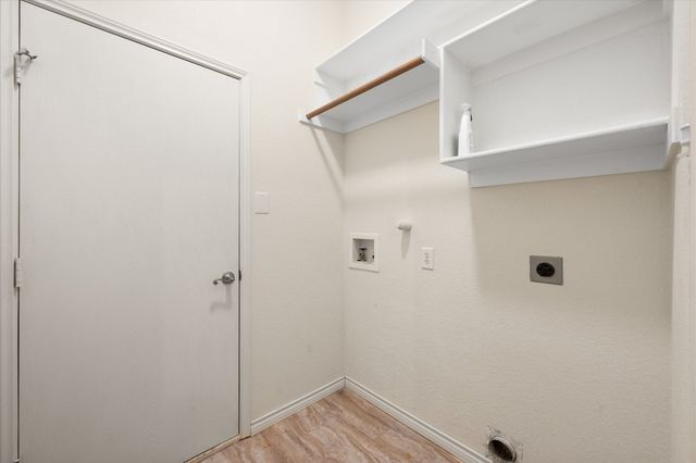 1202 Angel Fire Lane, Arlington, TX 76001