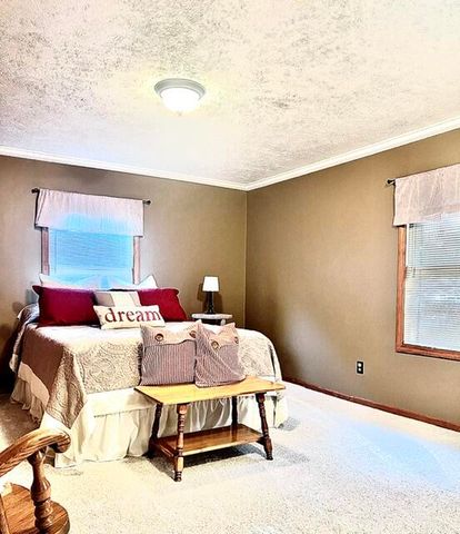 18610 M 86, Three Rivers, MI 49093