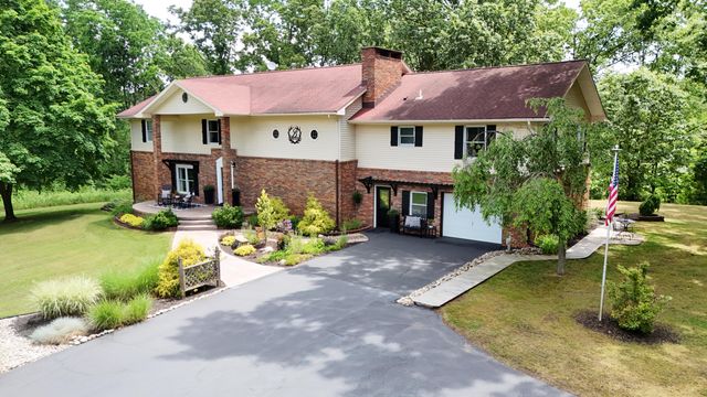 18610 M 86, Three Rivers, MI 49093