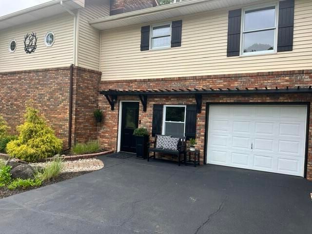 18610 M 86, Three Rivers, MI 49093