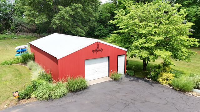 18610 M 86, Three Rivers, MI 49093