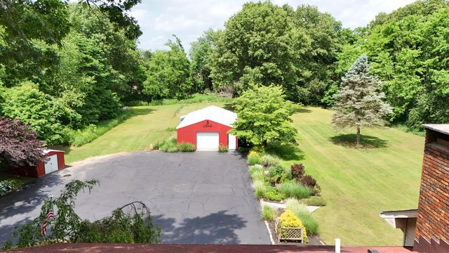 18610 M 86, Three Rivers, MI 49093