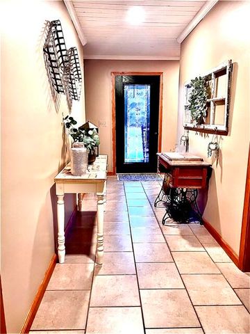 18610 M 86, Three Rivers, MI 49093