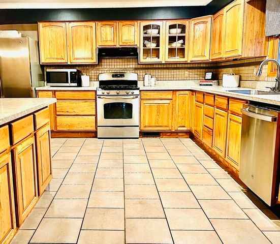18610 M 86, Three Rivers, MI 49093
