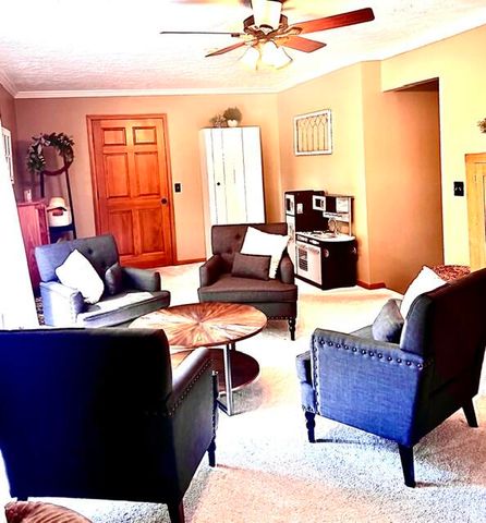 18610 M 86, Three Rivers, MI 49093