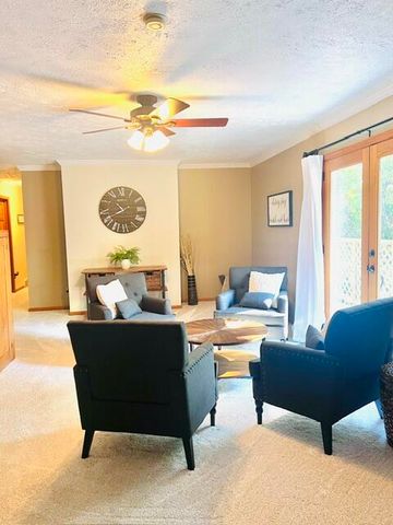 18610 M 86, Three Rivers, MI 49093