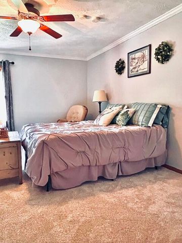 18610 M 86, Three Rivers, MI 49093