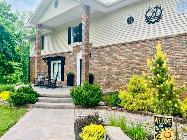 18610 M 86, Three Rivers, MI 49093