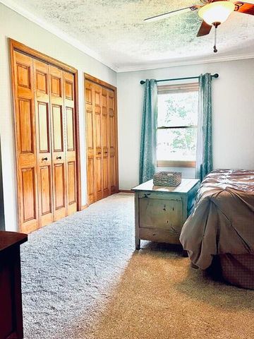 18610 M 86, Three Rivers, MI 49093